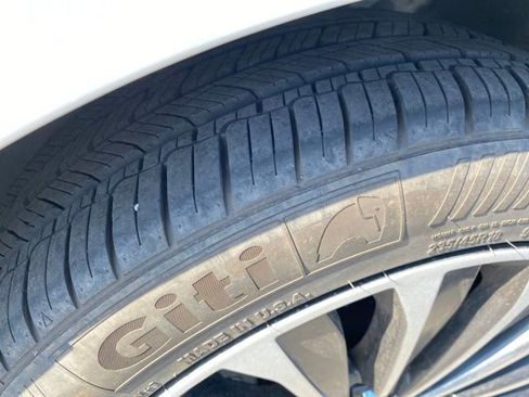 Used 2022 Volkswagen Passat 2.0T image 22