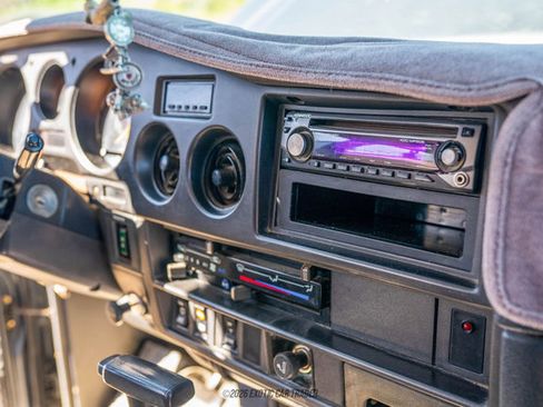 Used 1989 Toyota Land Cruiser AWD/4WD image 38