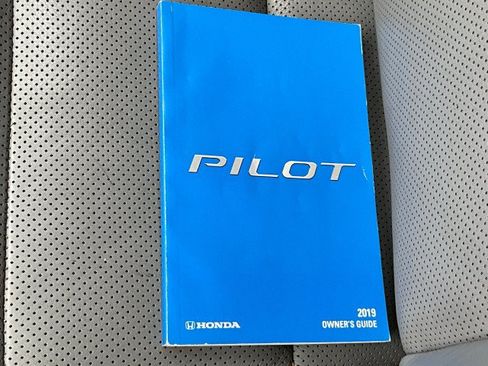 Used 2019 Honda Pilot Elite image 43