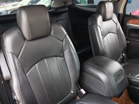 Used 2010 Buick Enclave CXL w/ Trailering Provision Package image 14