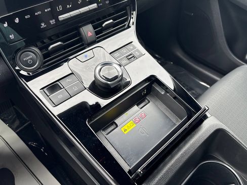 Used 2023 Subaru Solterra AWD image 17