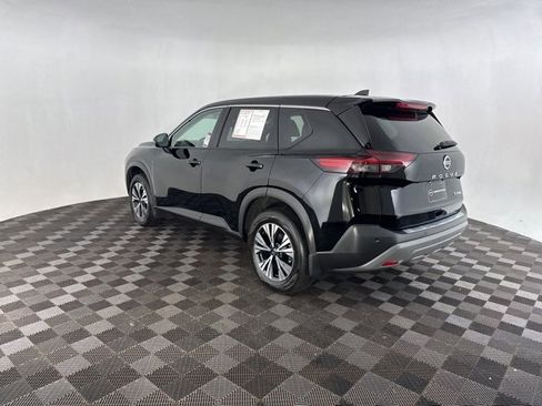 Certified 2021 Nissan Rogue SV image 7