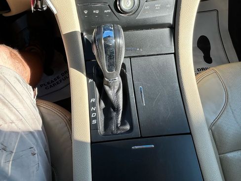 Used 2013 Ford Taurus Limited FWD image 23