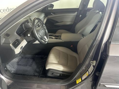 Used 2019 Honda Accord EX-L image 9