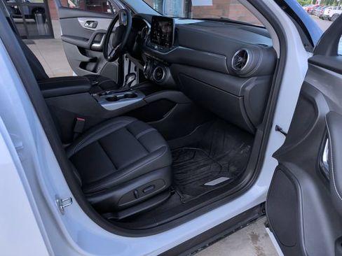 Used 2024 Chevrolet Blazer LT w/ Midnight/Sport Edition FWD image 29