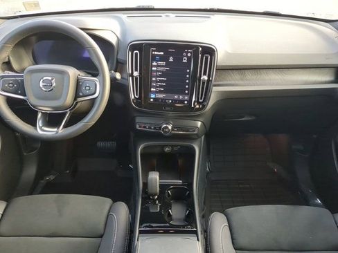Used 2024 Volvo XC40 Recharge Plus w/ Protection Package Premier image 15