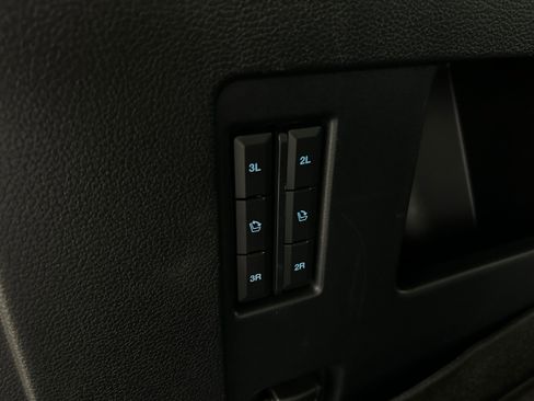 Used 2021 Ford Expedition Limited AWD/4WD image 36