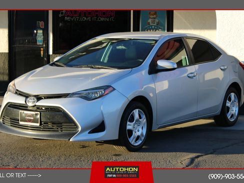 Used 2019 Toyota Corolla LE FWD image 1