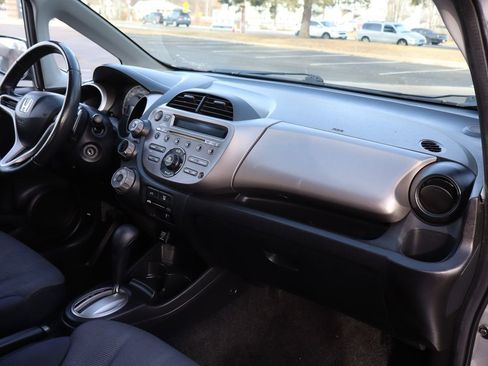 Used 2010 Honda Fit Sport image 17