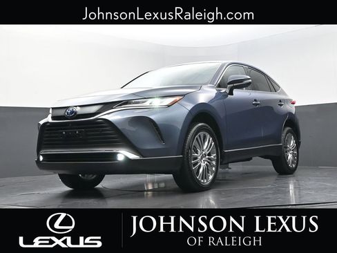 Used 2024 Toyota Venza Limited AWD/4WD image 16