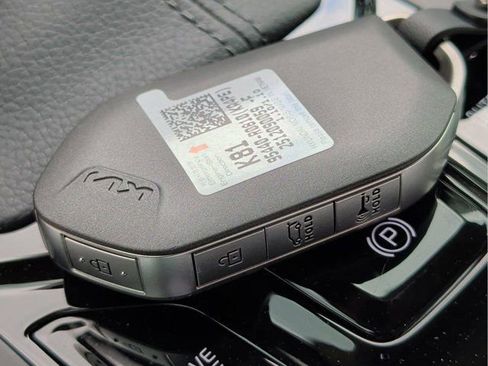 New 2026 Kia Carnival EX image 36