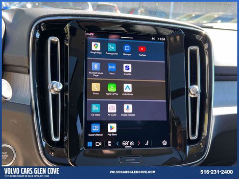 Certified 2025 Volvo XC40 B5 Plus w/ Climate Package image 27