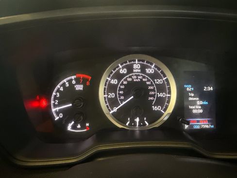 Used 2021 Toyota Corolla LE FWD image 15