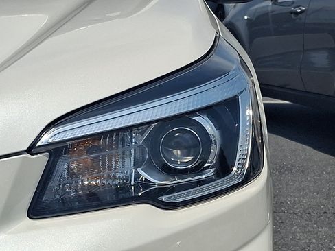 Used 2020 Subaru Forester Premium AWD/4WD image 9