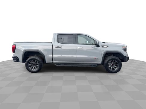 Used 2024 GMC Sierra 1500 AT4X image 9