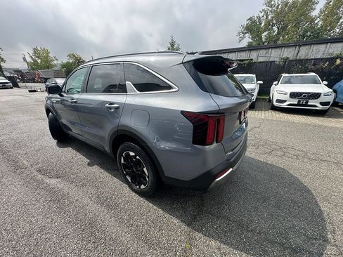 Used 2024 Kia Sorento S w/ Panoramic Sunroof Package AWD/4WD image 2