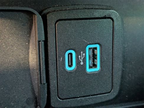 Used 2022 Ford Bronco Wildtrak image 24