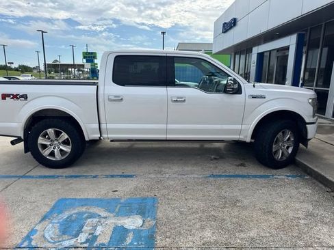 Used 2019 Ford F150 Platinum w/ Equipment Group 701A Luxury AWD/4WD image 17