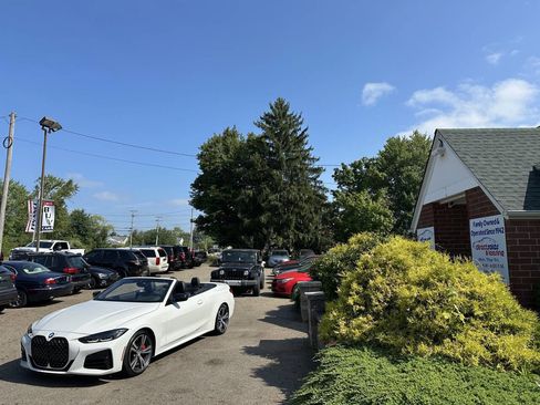 Used 2023 BMW 440i xDrive Convertible w/ Premium Package image 1