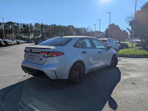 Used 2022 Toyota Corolla SE image 5