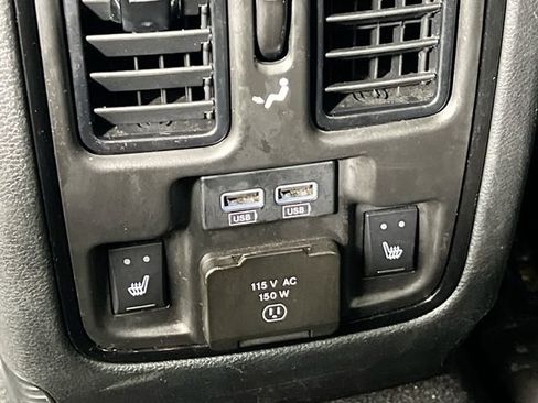 Used 2025 Dodge Durango GT AWD/4WD image 27