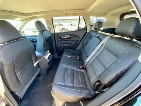 Used 2022 GMC Terrain Denali image 25