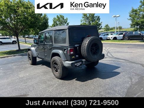Used 2019 Jeep Wrangler Unlimited Sport S AWD/4WD image 7