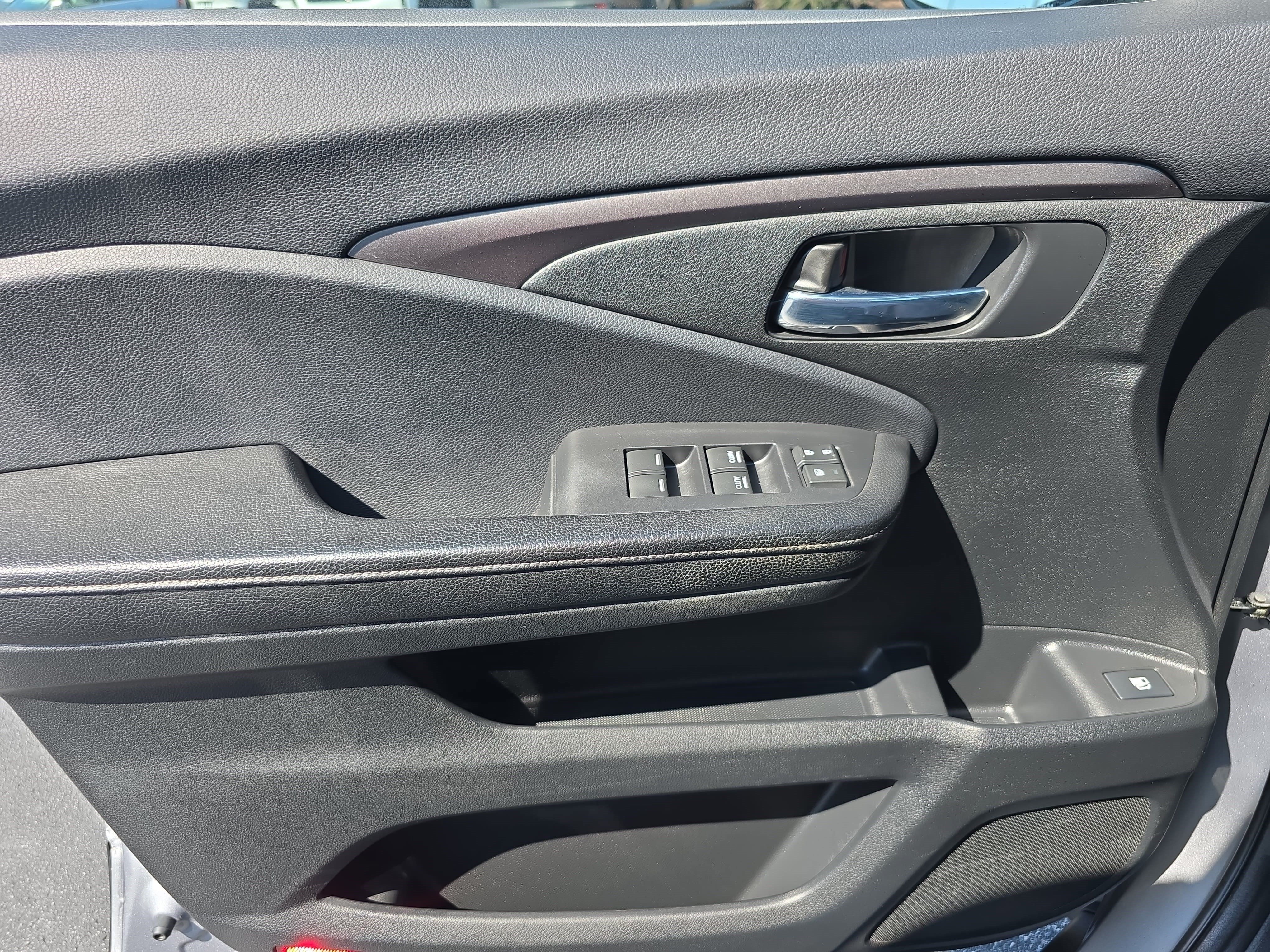 Certified 2018 Honda Ridgeline Sport image 25