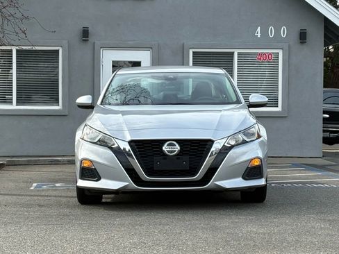 Used 2021 Nissan Altima 2.5 S w/ Driver Assist Package image 2