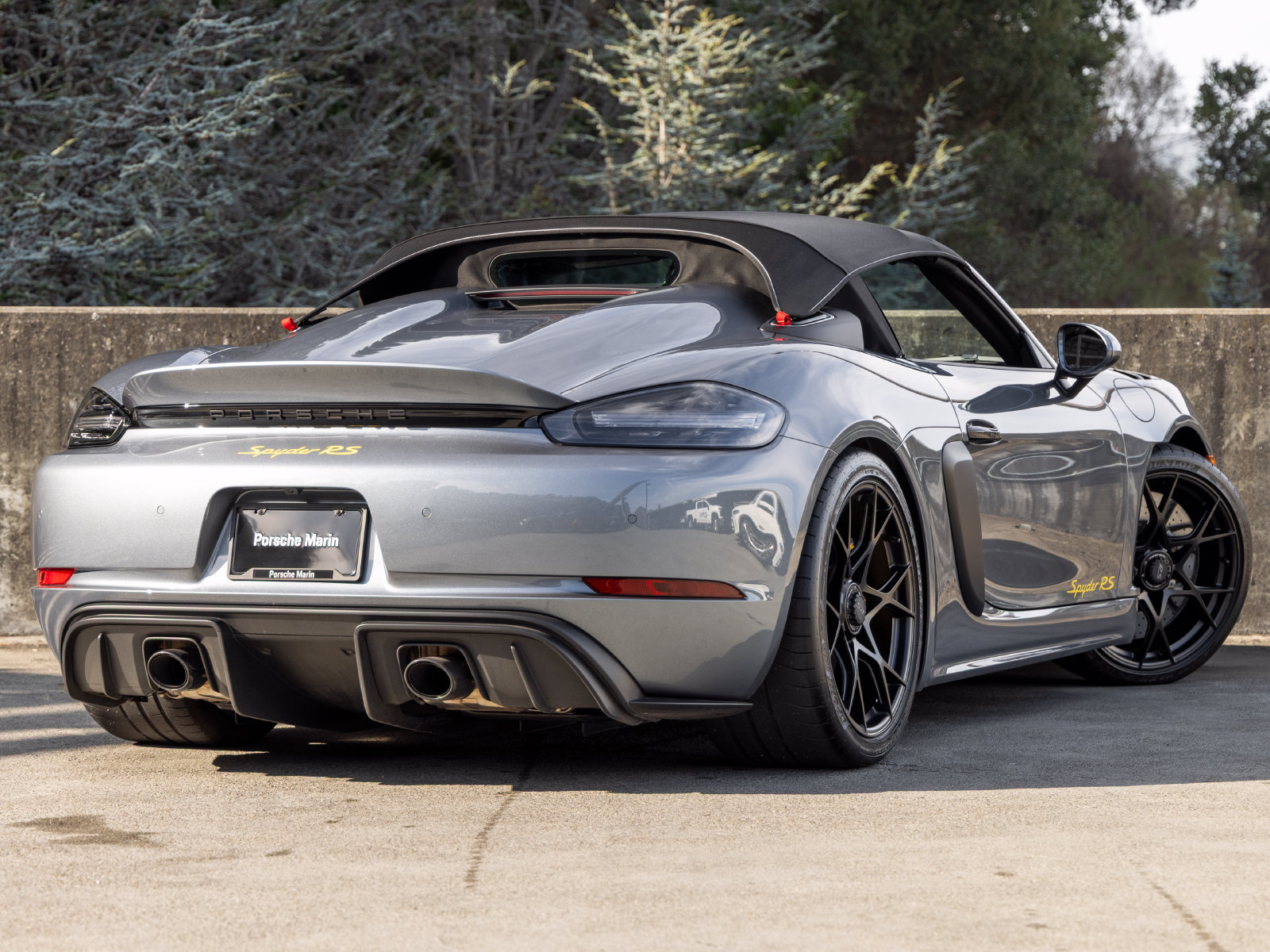 Certified 2025 Porsche 718 Boxster Spyder RS RWD image 11