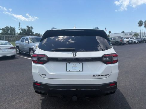Certified 2026 Honda Pilot Black Edition image 6