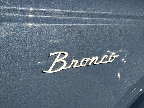 Used 2023 Ford Bronco Outer Banks image 32