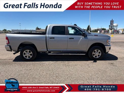 Used 2024 RAM 2500 Big Horn w/ Bed Utility Group AWD/4WD image 9