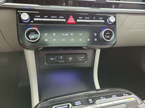 New 2026 Hyundai Tucson Limited image 28