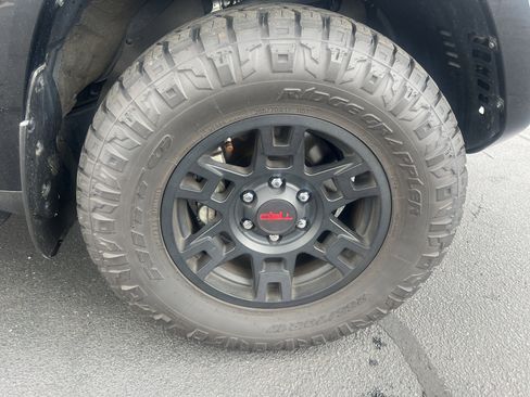 Used 2024 Toyota 4Runner TRD Off-Road Premium w/ Moonroof Package AWD/4WD image 8