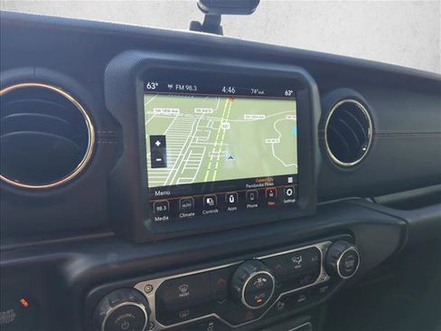Used 2022 Jeep Gladiator Overland AWD/4WD image 11