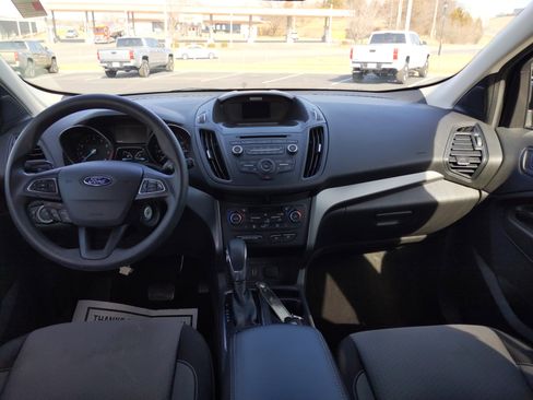 Used 2018 Ford Escape SE image 32