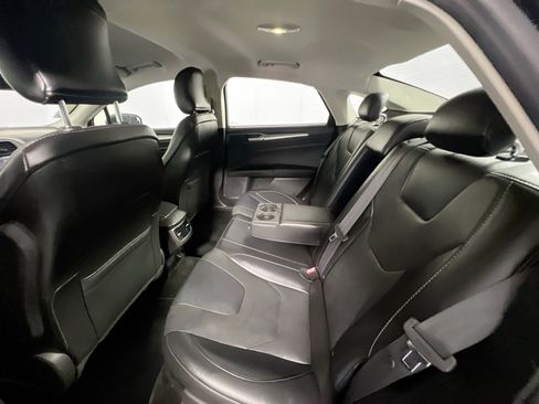 Used 2016 Ford Fusion Titanium FWD image 29