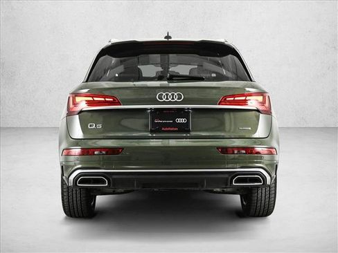 Certified 2025 Audi Q5 2.0T Premium Plus image 7