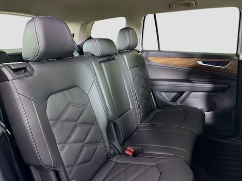 New 2026 Volkswagen Atlas SE image 28