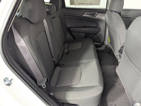 New 2026 Kia Sportage LX image 33