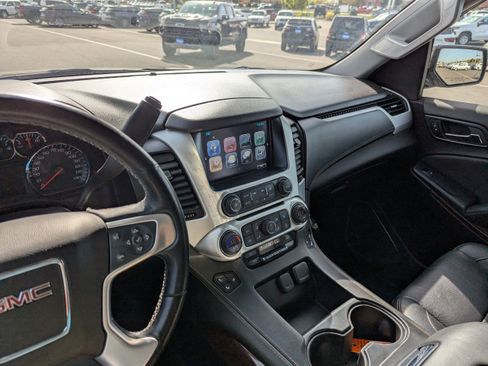 Used 2019 GMC Yukon XL SLT image 21