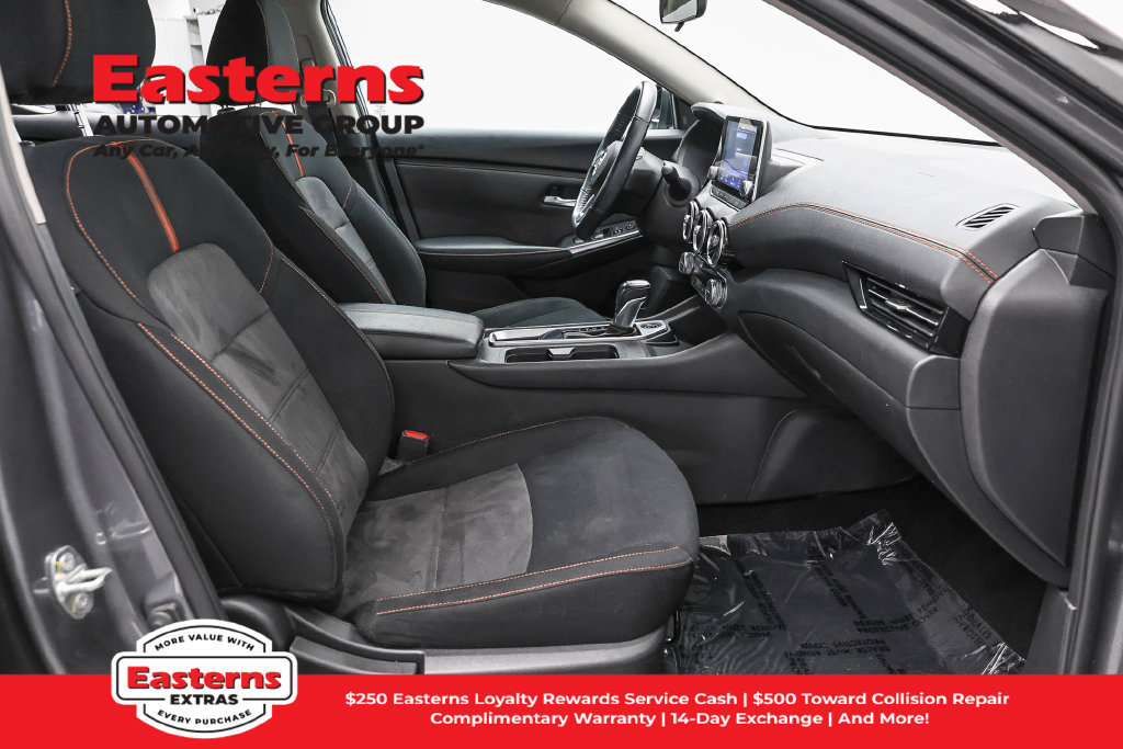 Used 2023 Nissan Sentra SR w/ Midnight Edition Package FWD image 25