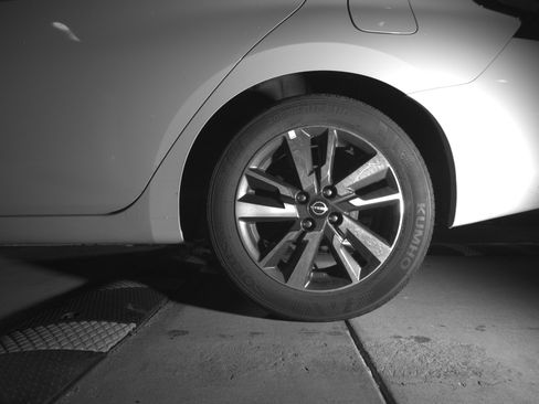 Used 2025 Nissan Versa SV image 14