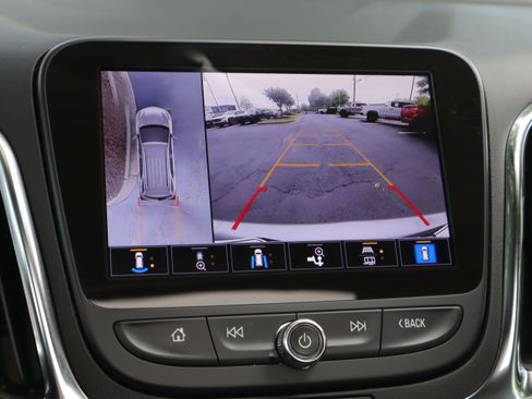 Used 2024 Chevrolet Equinox LT FWD image 14