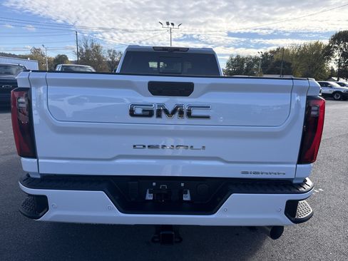 New 2026 GMC Sierra 3500 Denali Ultimate image 4