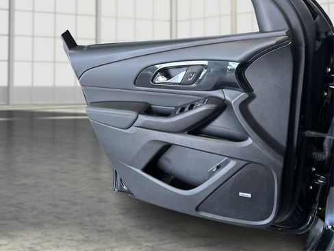 Used 2023 Chevrolet Traverse RS w/ LPO, Floor Liner Package AWD/4WD image 18