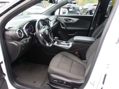 Used 2019 Chevrolet Blazer LT image 11