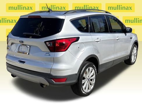 Used 2019 Ford Escape SEL image 4