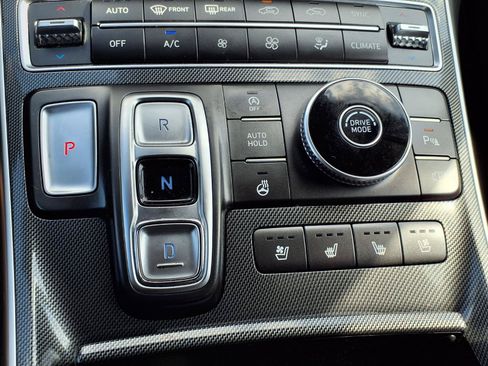 Used 2021 Hyundai Santa Fe Limited FWD image 12